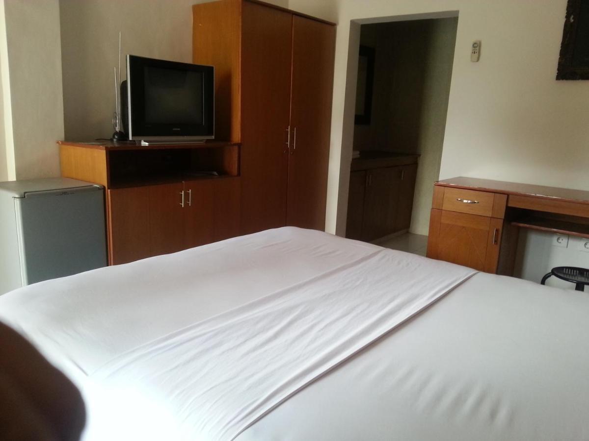 New Asta Graha Guesthouse ジンバラン エクステリア 写真